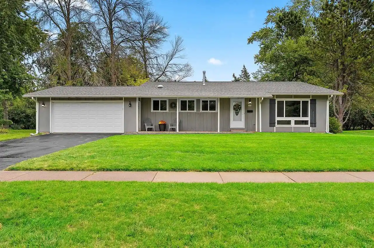 Photo 1 of Single family home for sale at 1854 Fairview St, Oshkosh, WI 54901 | MLS# 50332334 | Listing updated on 2026-09-10