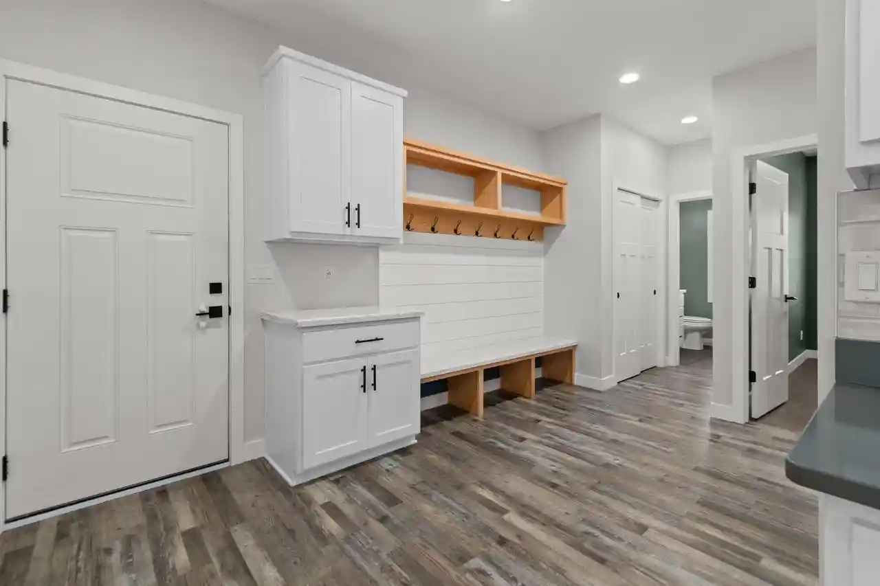 Photo 3 of Single family home for sale at W6018 Ryford St, Menasha, WI 54952 | MLS# 50332332 | Listing updated on 2026-09-22