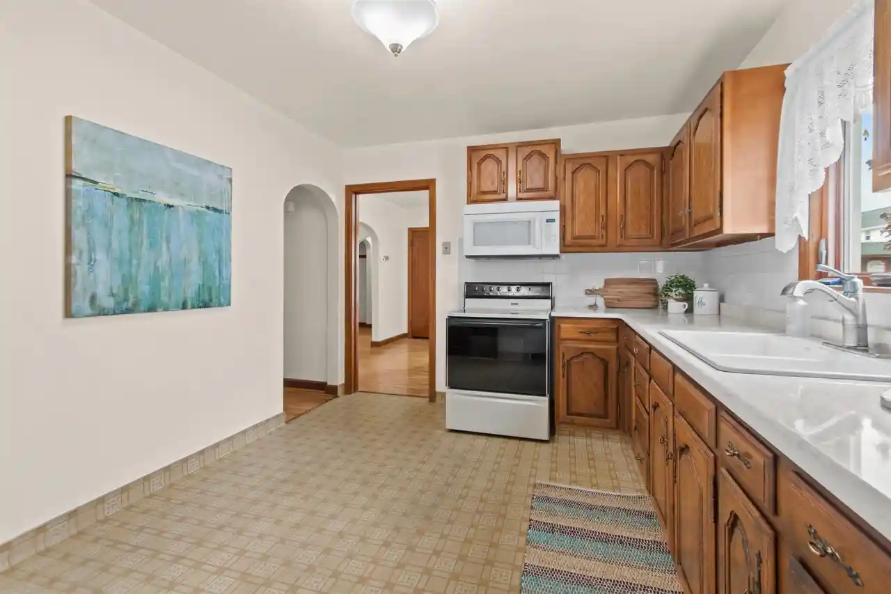 Photo 4 of Single family home for sale at 1620 N Richmond St, Appleton, WI 54911 | MLS# 50332333 | Listing updated on 2026-09-13