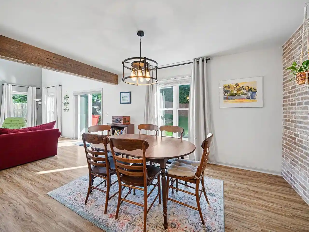 Photo 4 of Single family home for sale at 1033 Vista Ridge Dr, Mount Horeb, WI 53572 | MLS# 2032275 | Listing updated on 2026-09-09