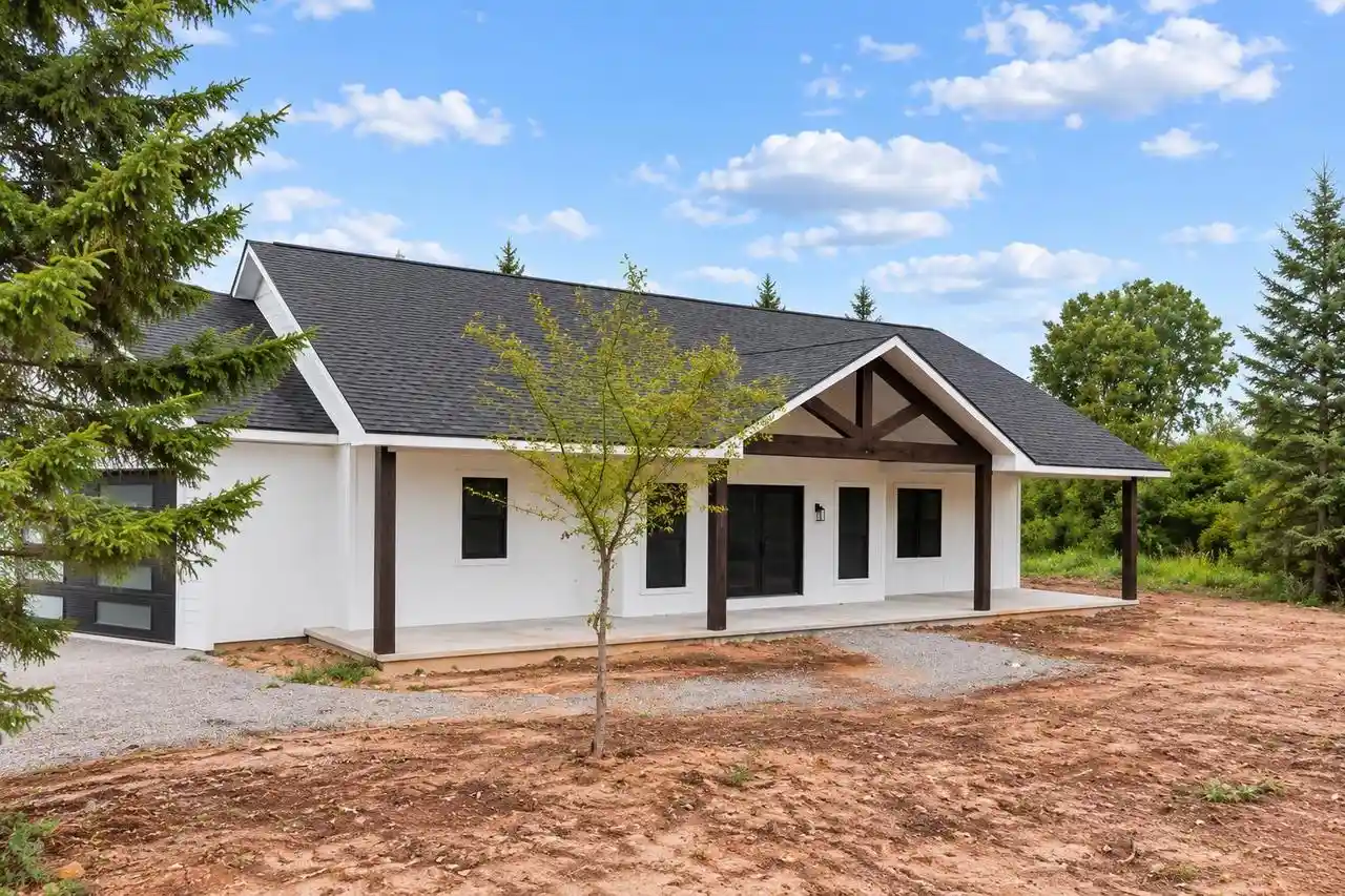 Photo 1 of Single family home for sale at 2822 Nekimi Ave, Oshkosh, WI 54902 | MLS# 50332340 | Listing updated on 2026-09-12