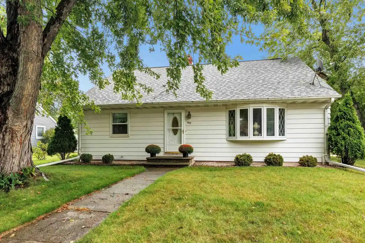 Photo 1 of Single family home for sale at 427 Apollo Way, De Pere, WI 54115 | MLS# 50332331 | Listing updated on 2026-10-04