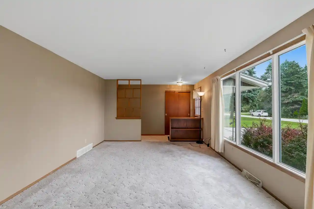 Photo 2 of Single family home for sale at 4302 E Parke Ridge Ln, Sheboygan, WI 53083 | MLS# 1979761 | Listing updated on 2026-09-24