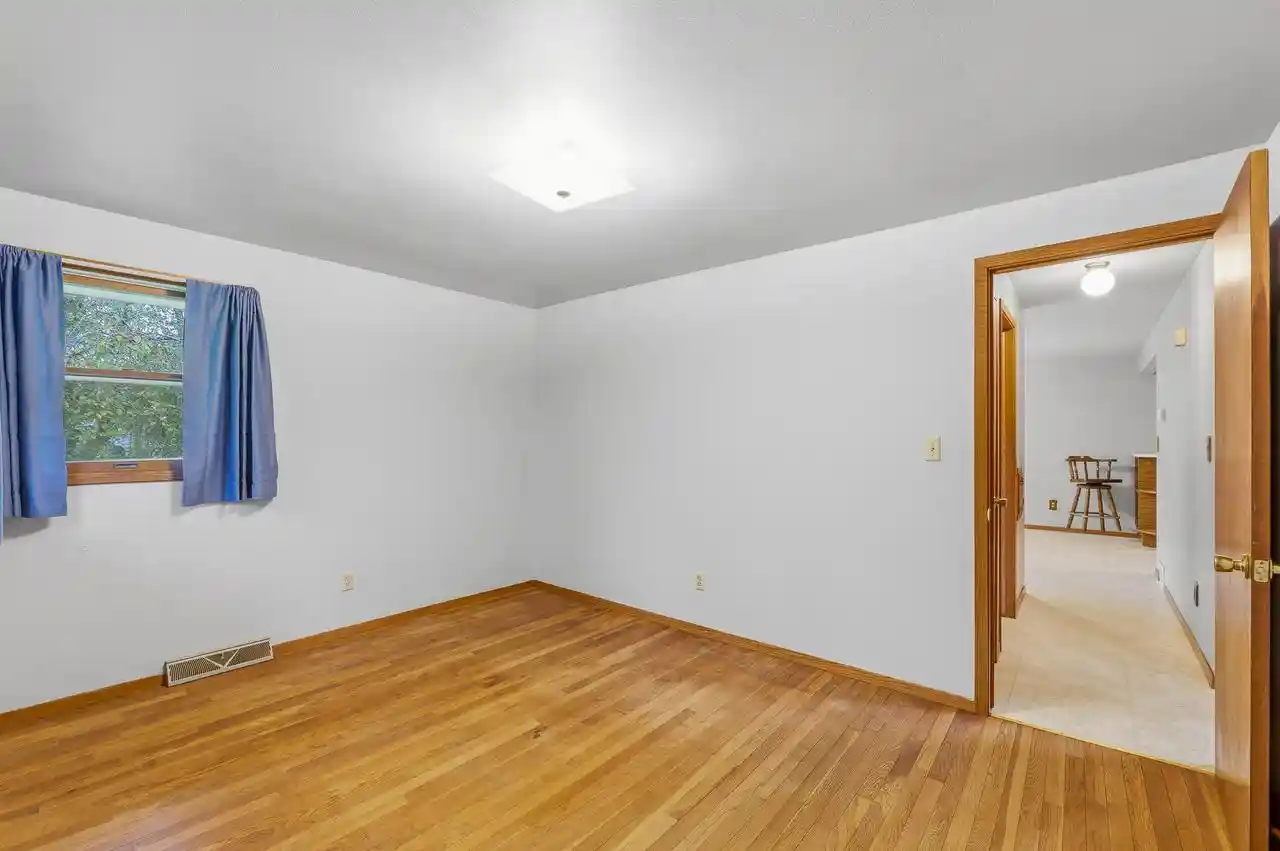 Photo 4 of Single family home for sale at 4302 E Parke Ridge Ln, Sheboygan, WI 53083 | MLS# 1979761 | Listing updated on 2026-09-24