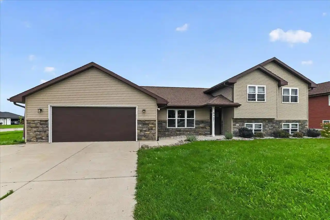 Single family home for sale at 698 Prairie View Dr, Evansville, WI 53536 | MLS# 2032283