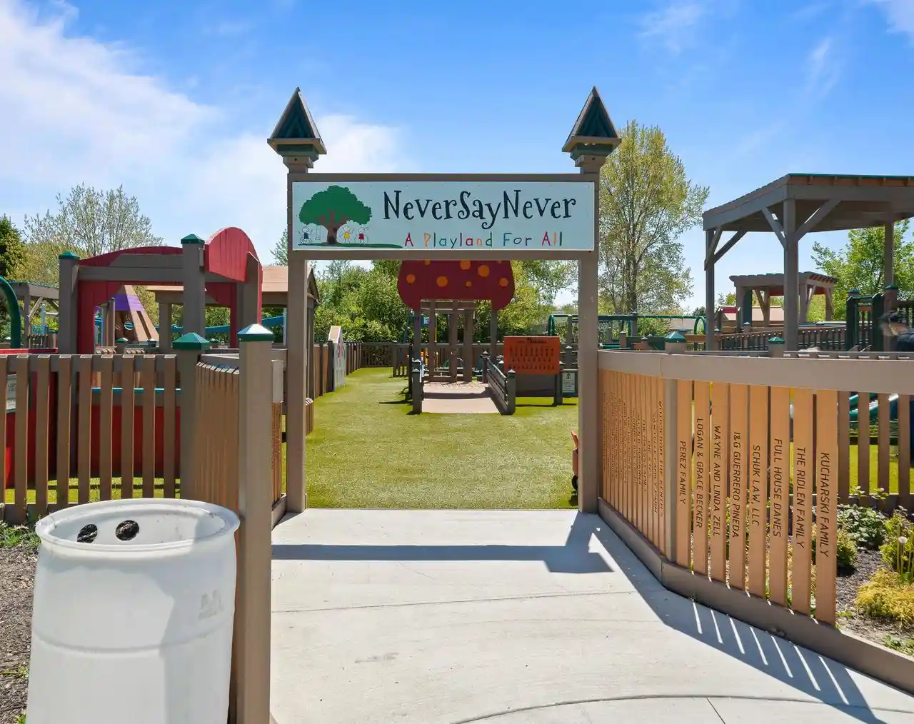 Photo 3 of Single family home for sale at 210 Linden Ln, Delavan, WI 53115 | MLS# 1979768 | Listing updated on 2026-09-16