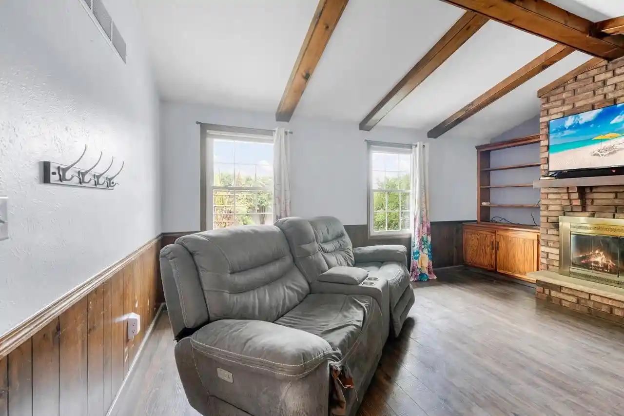 Photo 3 of Single family home for sale at 2910 Grande, Green Bay, WI 54301 | MLS# 50332341 | Listing updated on 2026-09-19
