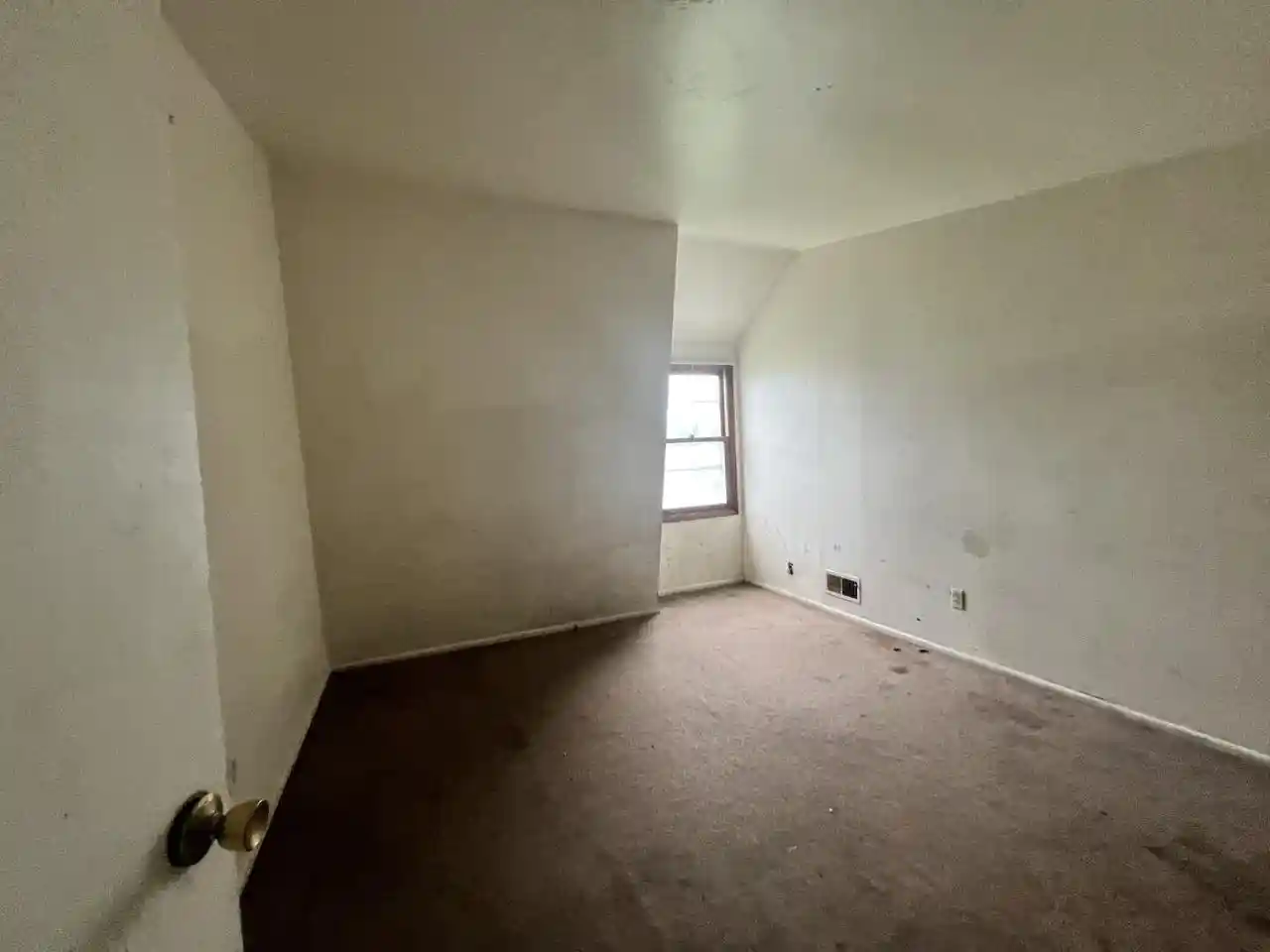 Photo 4 of Condo for sale at 8895 N Swan Rd #G, Milwaukee, WI 53224 | MLS# 1979766 | Listing updated on 2026-09-09