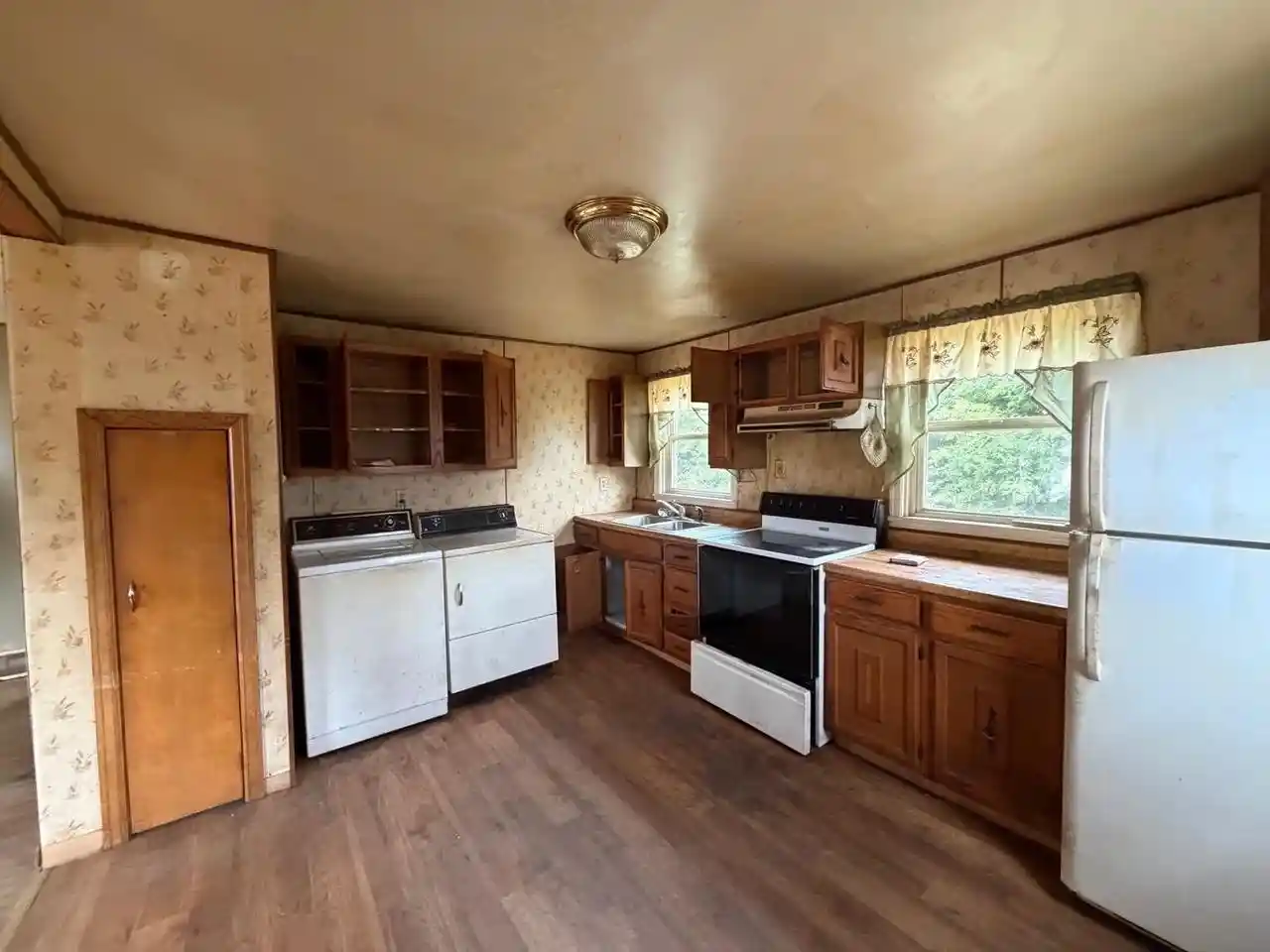 Photo 3 of Single family home for sale at S909 US 41, Stephenson, MI 49887 | MLS# 50332317 | Listing updated on 2026-09-10