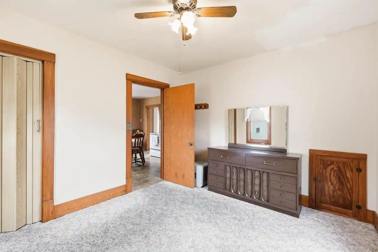 Photo 3 of Single family home for sale at 709 W N Water St, New London, WI 54961 | MLS# 50332344 | Listing updated on 2026-09-20