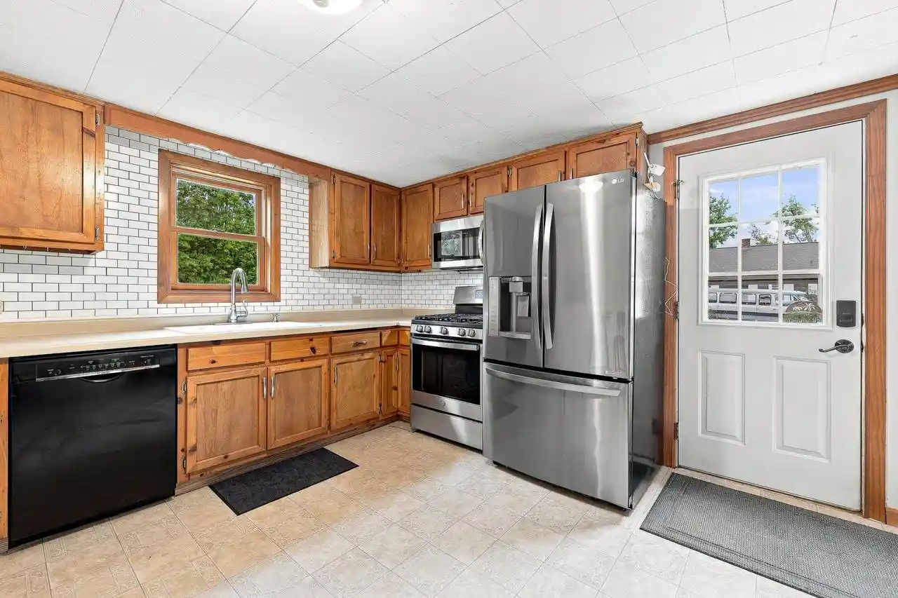 Photo 4 of Single family home for sale at 2849 Henrietta St, Stevens Point, WI 54481 | MLS# 22604447 | Listing updated on 2026-09-22