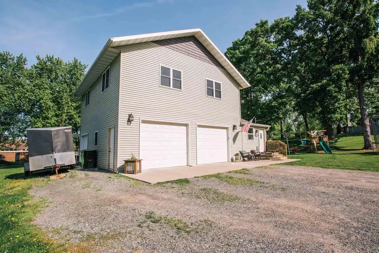 Photo 2 of Single family home for sale at 1808 Johnson St, Neillsville, WI 54456 | MLS# 22604448 | Listing updated on 2026-09-09