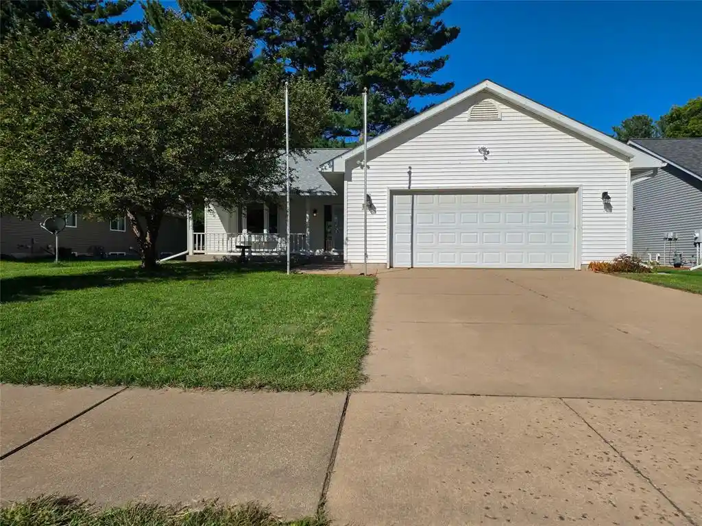 Photo 1 of Single family home for sale at 3228 Summerfield Dr, Eau Claire, WI 54701 | MLS# 1604921 | Listing updated on 2026-09-14