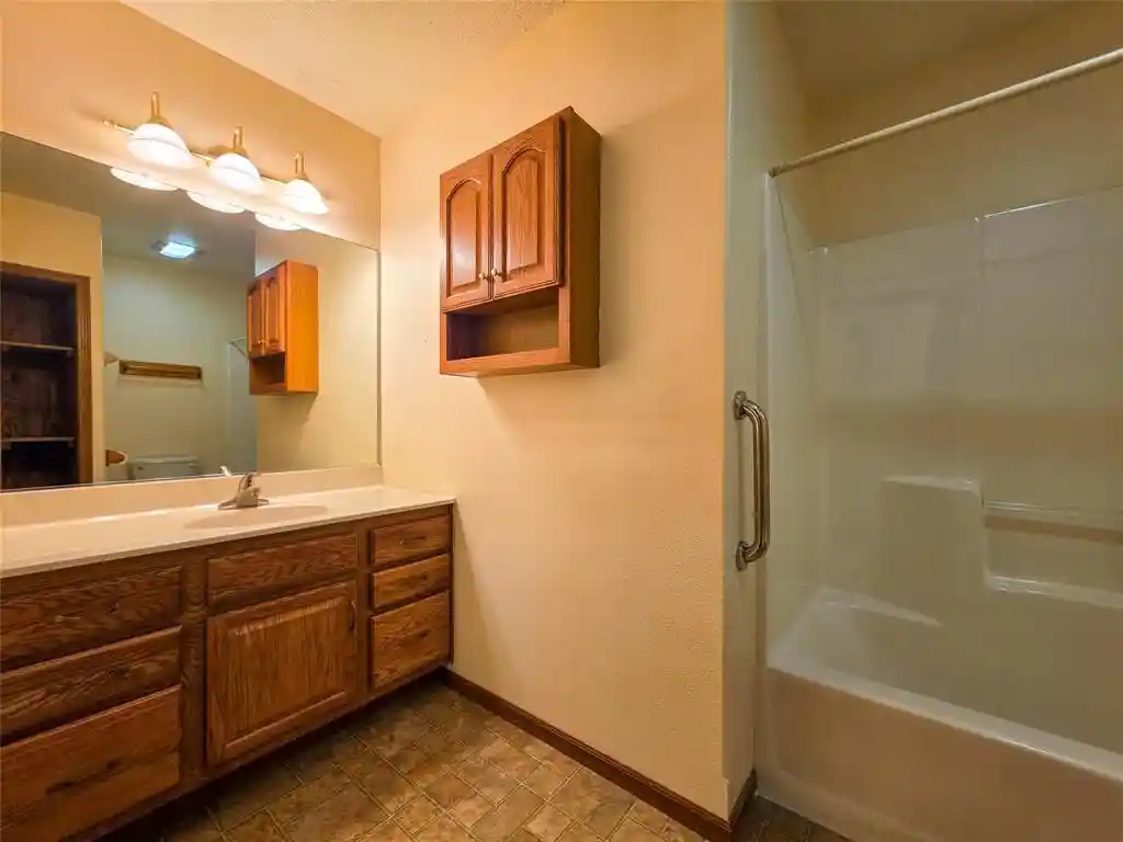 Photo 3 of Single family home for sale at 3228 Summerfield Dr, Eau Claire, WI 54701 | MLS# 1604921 | Listing updated on 2026-09-14
