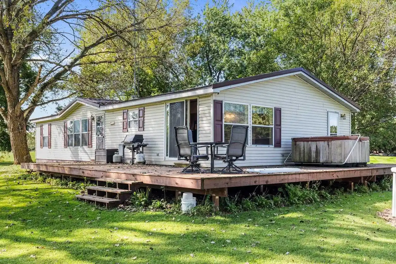 Photo 1 of Single family home for sale at W6612 Marine Ct, Markesan, WI 53946 | MLS# 2032290 | Listing updated on 2026-09-23