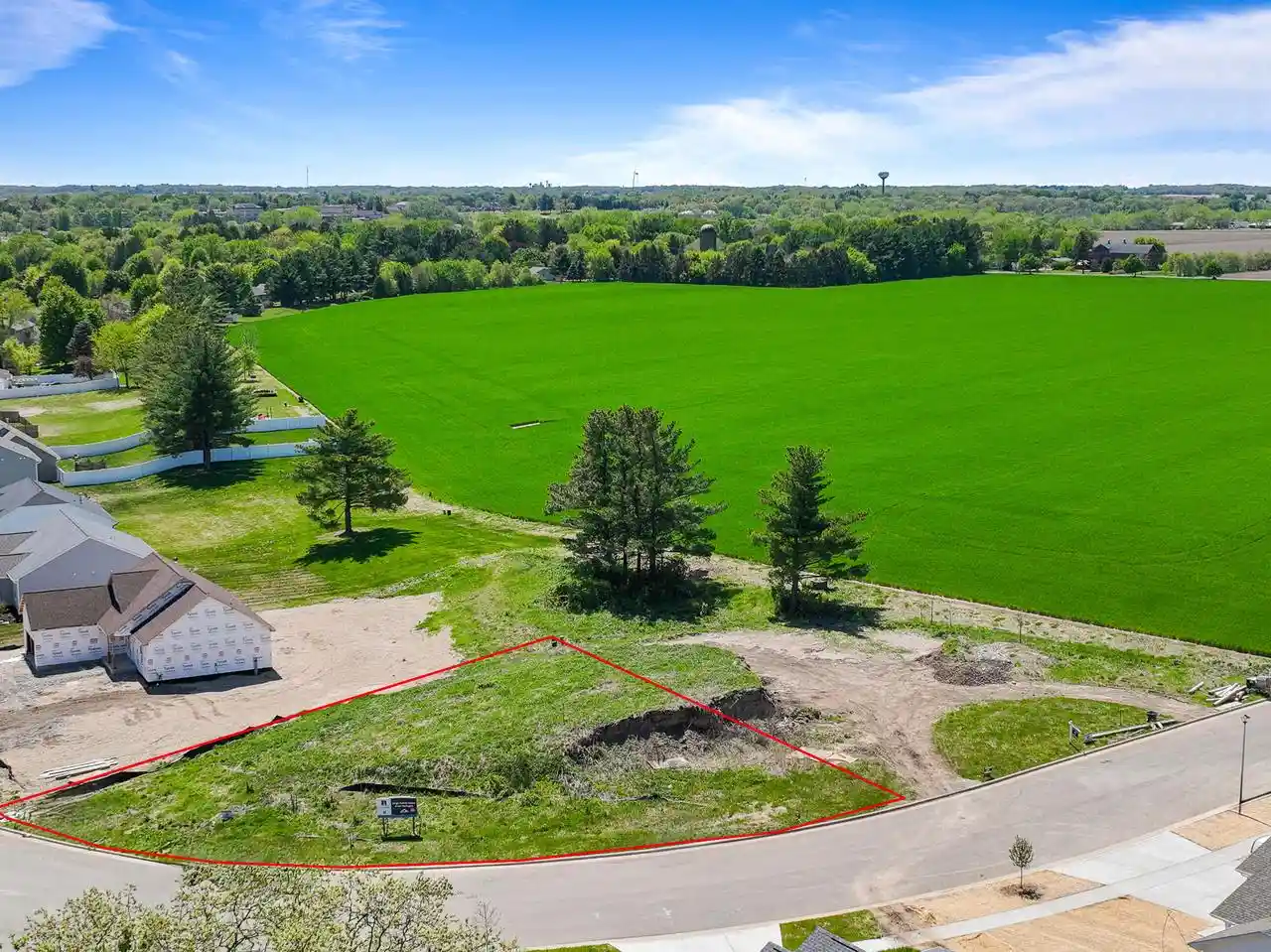 Photo 2 of Single family home for sale at 619 Arbor Ridge Dr, Delavan, WI 53115 | MLS# 1979788 | Listing updated on 2026-09-09