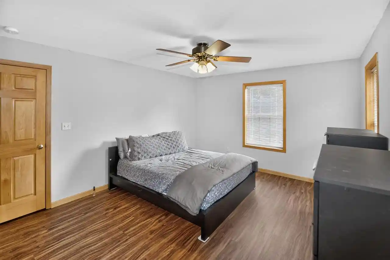 Photo 4 of Single family home for sale at 1302 Franklin St, Racine, WI 53403 | MLS# 1979791 | Listing updated on 2026-09-09