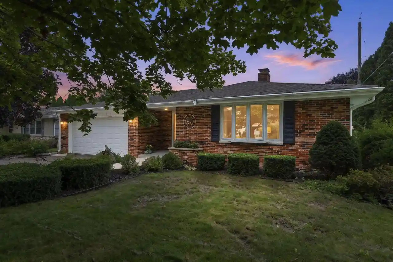 Photo 1 of Single family home for sale at 8827 47th Avenue, Kenosha, WI 53142 | MLS# 1979798 | Listing updated on 2026-09-18