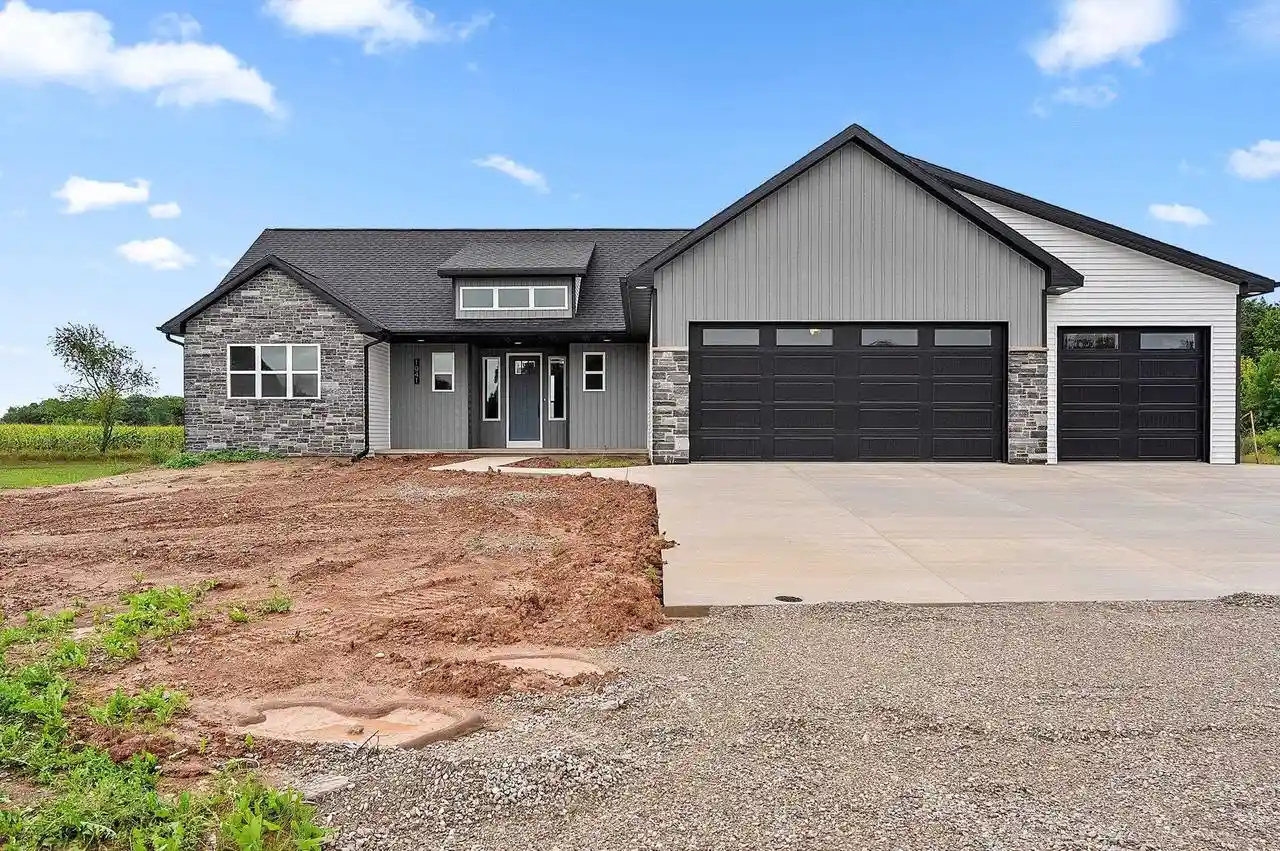 Single family home for sale at 1041 Sandpiper Dr, Menasha, WI 54952 | MLS# 50332360