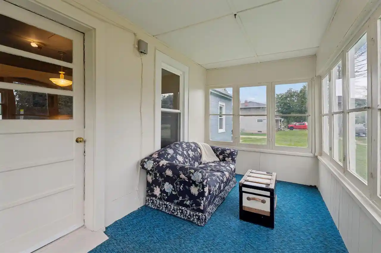 Photo 3 of Single family home for sale at 803 Oshkosh St, New London, WI 54961 | MLS# 50332359 | Listing updated on 2026-09-18