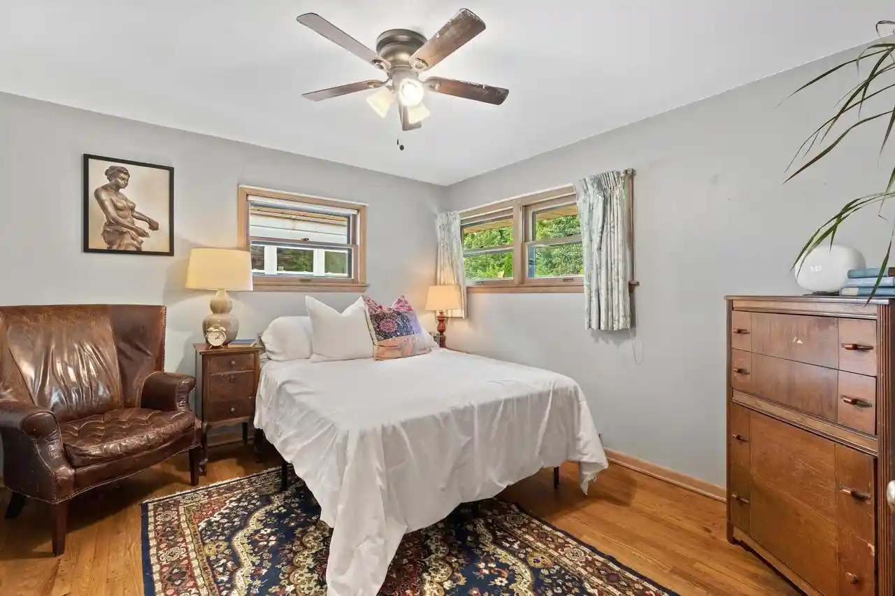 Photo 3 of Single family home for sale at 2720 E Elizabeth Ave, Saint Francis, WI 53235 | MLS# 1979810 | Listing updated on 2026-09-13