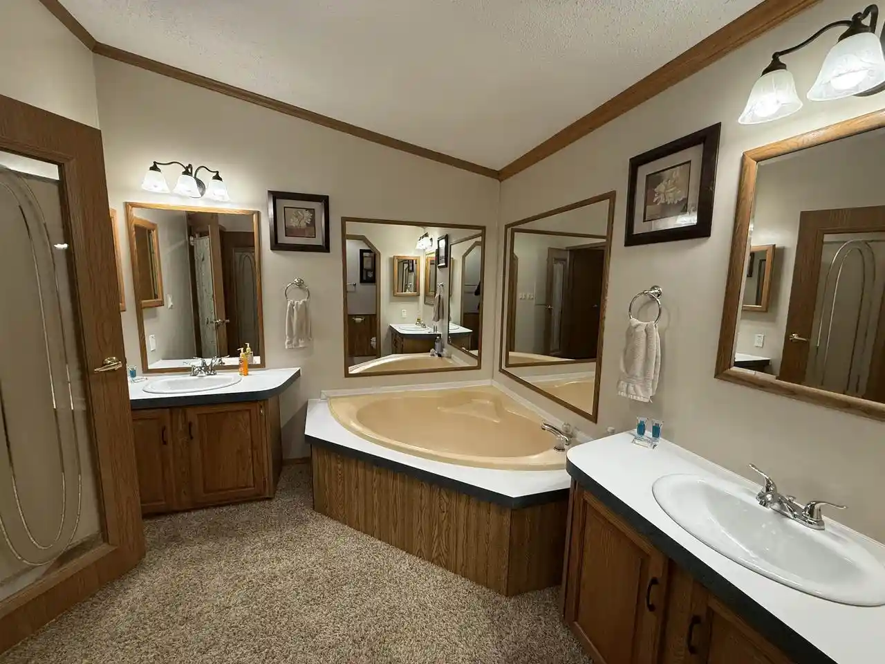 Photo 4 of Single family home for sale at 16691 State Hwy 32, Mountain, WI 54149 | MLS# 50332320 | Listing updated on 2026-09-27