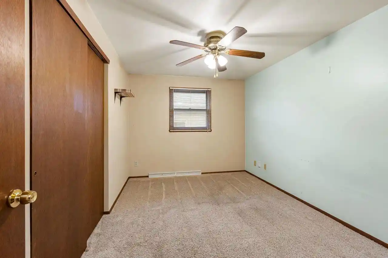 Photo 3 of Single family home for sale at 415 S Midpark Dr, Appleton, WI 54915 | MLS# 50332366 | Listing updated on 2026-09-18