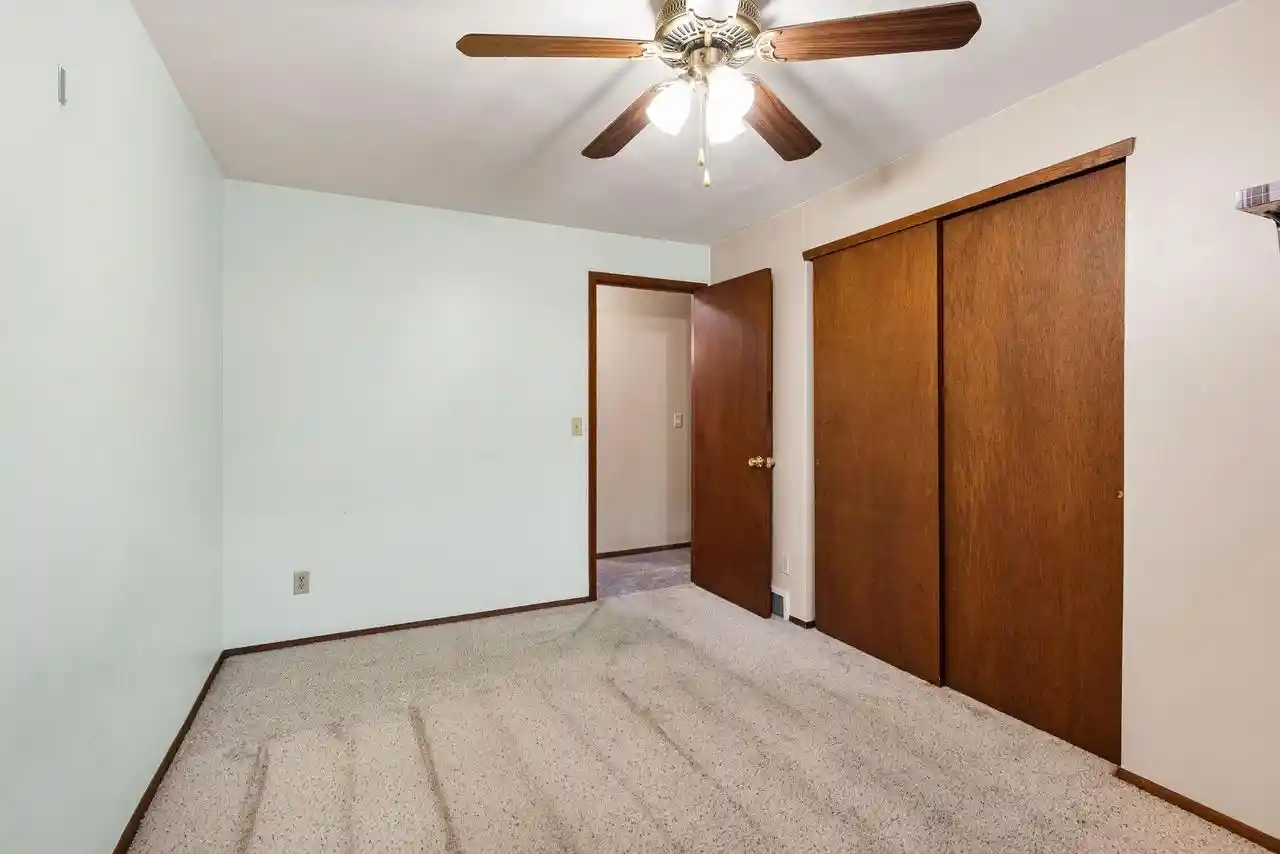 Photo 3 of Single family home for sale at 415 S Midpark Dr, Appleton, WI 54915 | MLS# 50332366 | Listing updated on 2026-09-18