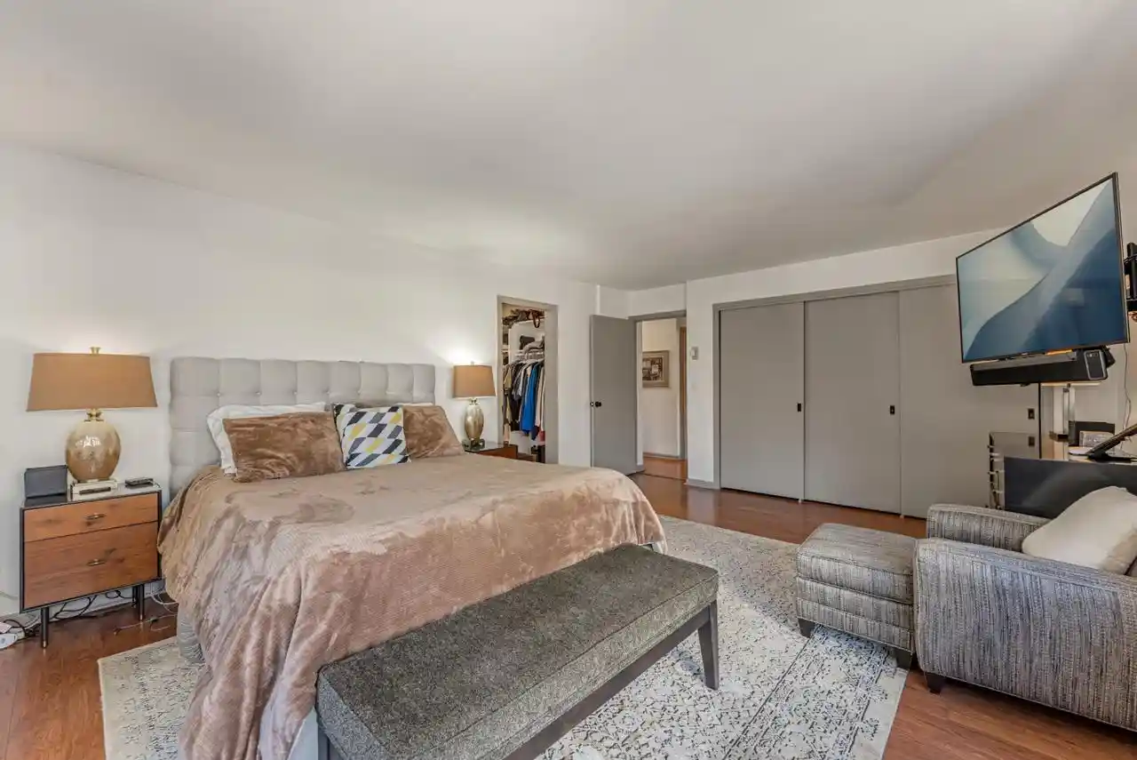Photo 3 of Condo for sale at 1610 N Prospect Ave #202, Milwaukee, WI 53202 | MLS# 1979812 | Listing updated on 2026-09-09