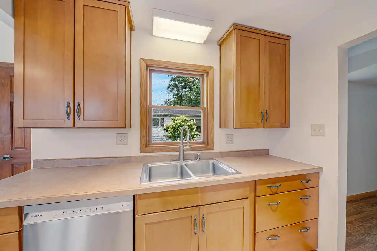 Photo 3 of Single family home for sale at 1004 Werner Allen Rd, New London, WI 54961 | MLS# 50332372 | Listing updated on 2026-09-14