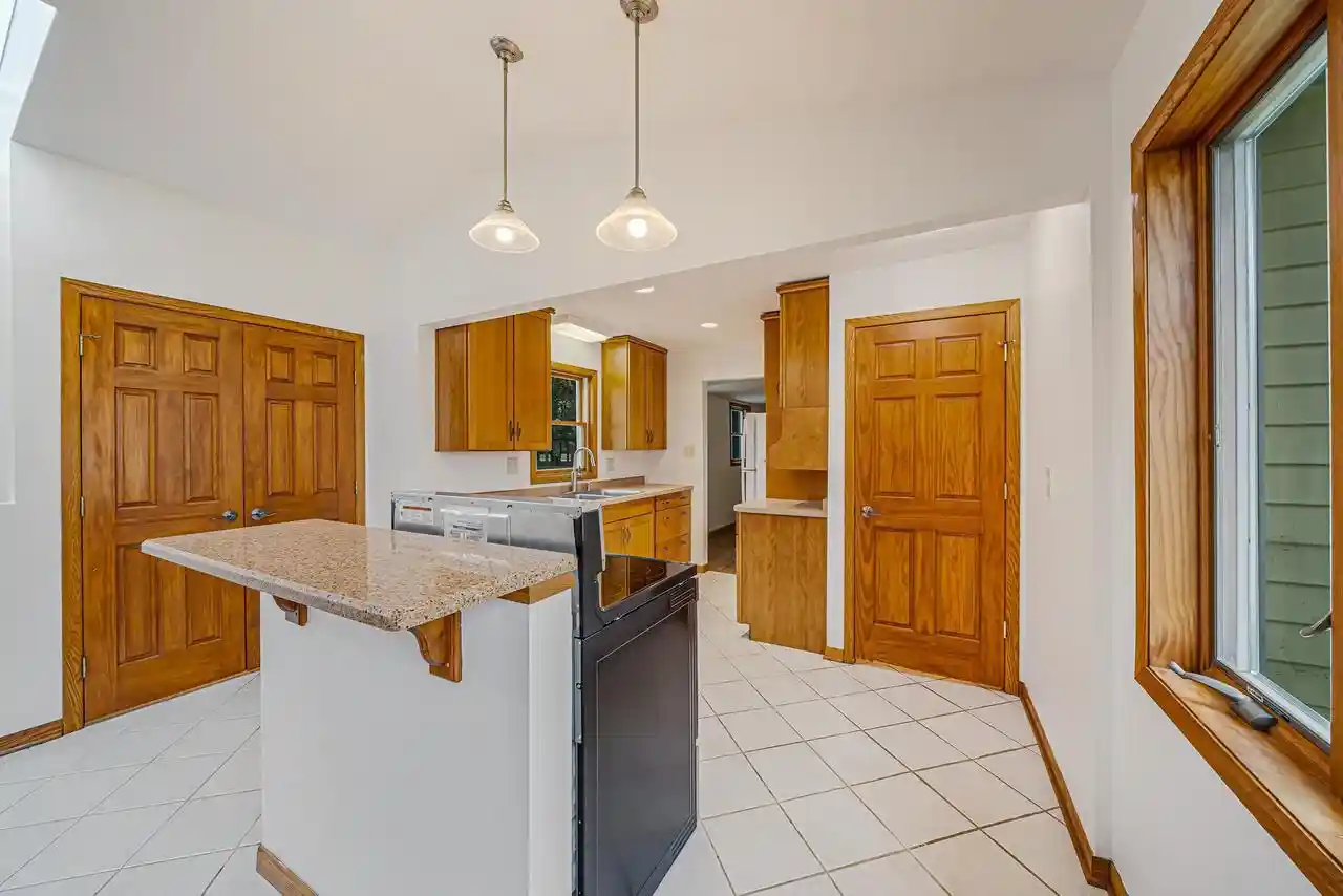 Photo 4 of Single family home for sale at 1004 Werner Allen Rd, New London, WI 54961 | MLS# 50332372 | Listing updated on 2026-09-14
