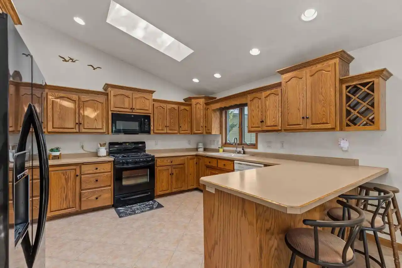 Photo 3 of Single family home for sale at 8443 Oconnells Resort Rd, Winneconne, WI 54986 | MLS# 50332348 | Listing updated on 2026-09-20