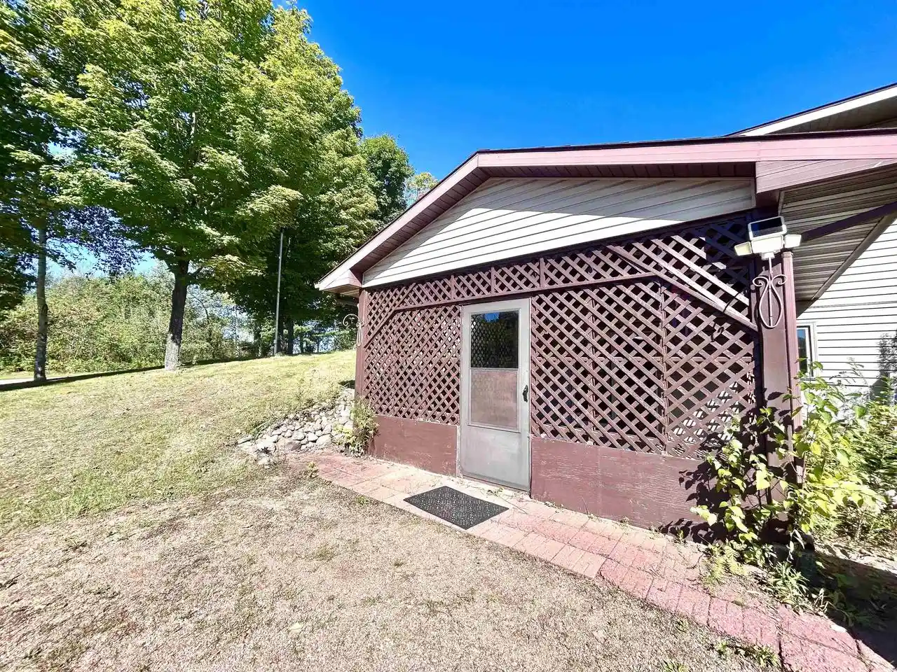 Photo 3 of Single family home for sale at N7401 Brockman Ln, Lily, WI 54491 | MLS# 22604455 | Listing updated on 2026-10-05