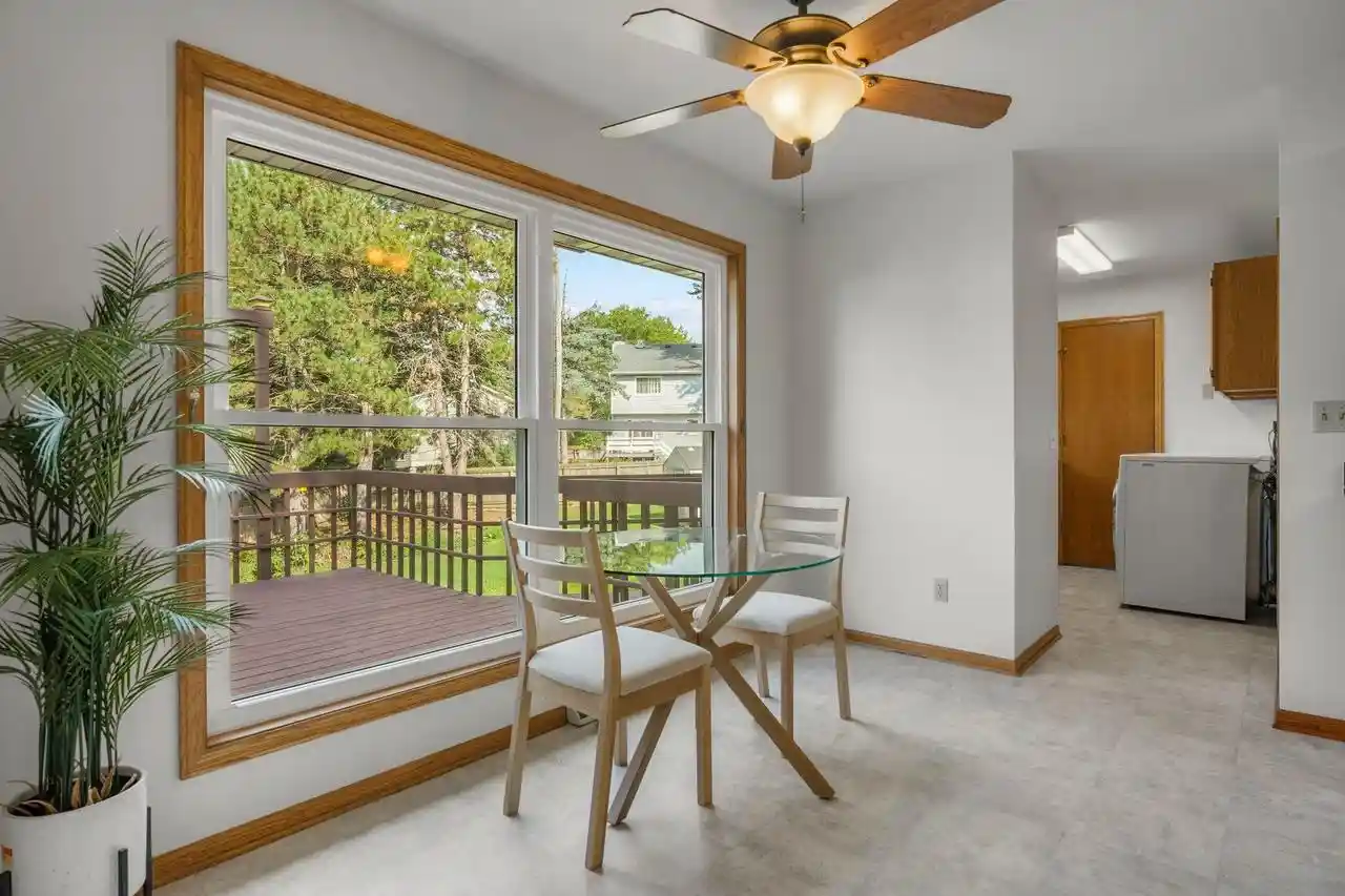 Photo 3 of Single family home for sale at 6 Lynbrook Cir, Madison, WI 53719 | MLS# 2032301 | Listing updated on 2026-09-16