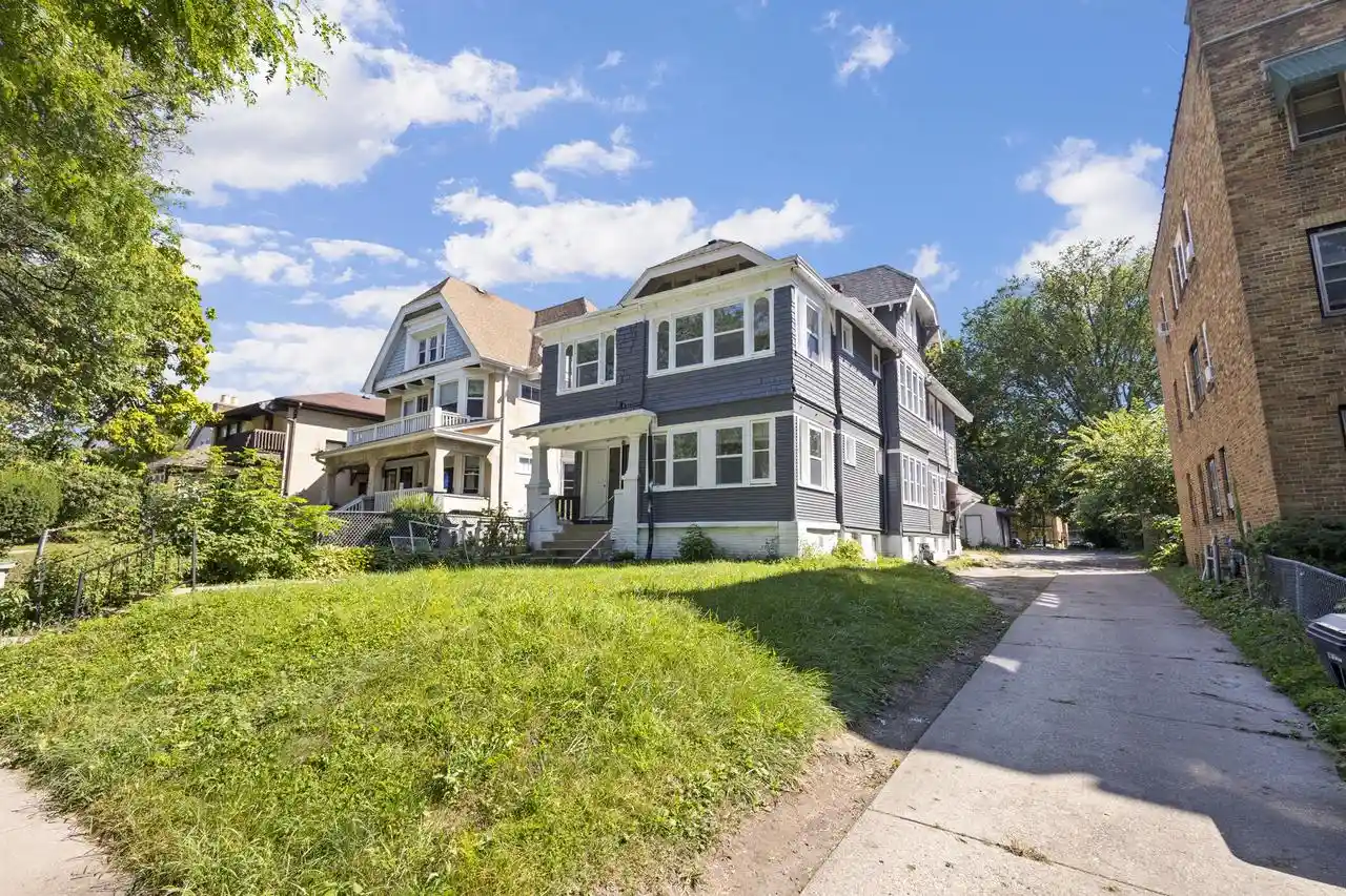 Photo 1 of Multi family home for sale at 4266 W Highland Blvd #4268, Milwaukee, WI 53208 | MLS# 1979822 | Listing updated on 2026-09-09
