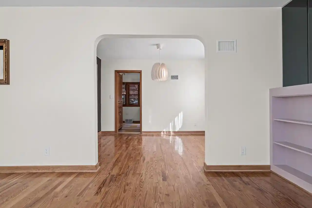 Photo 3 of Single family home for sale at 2525 Main St, La Crosse, WI 54601 | MLS# 1979827 | Listing updated on 2026-09-09