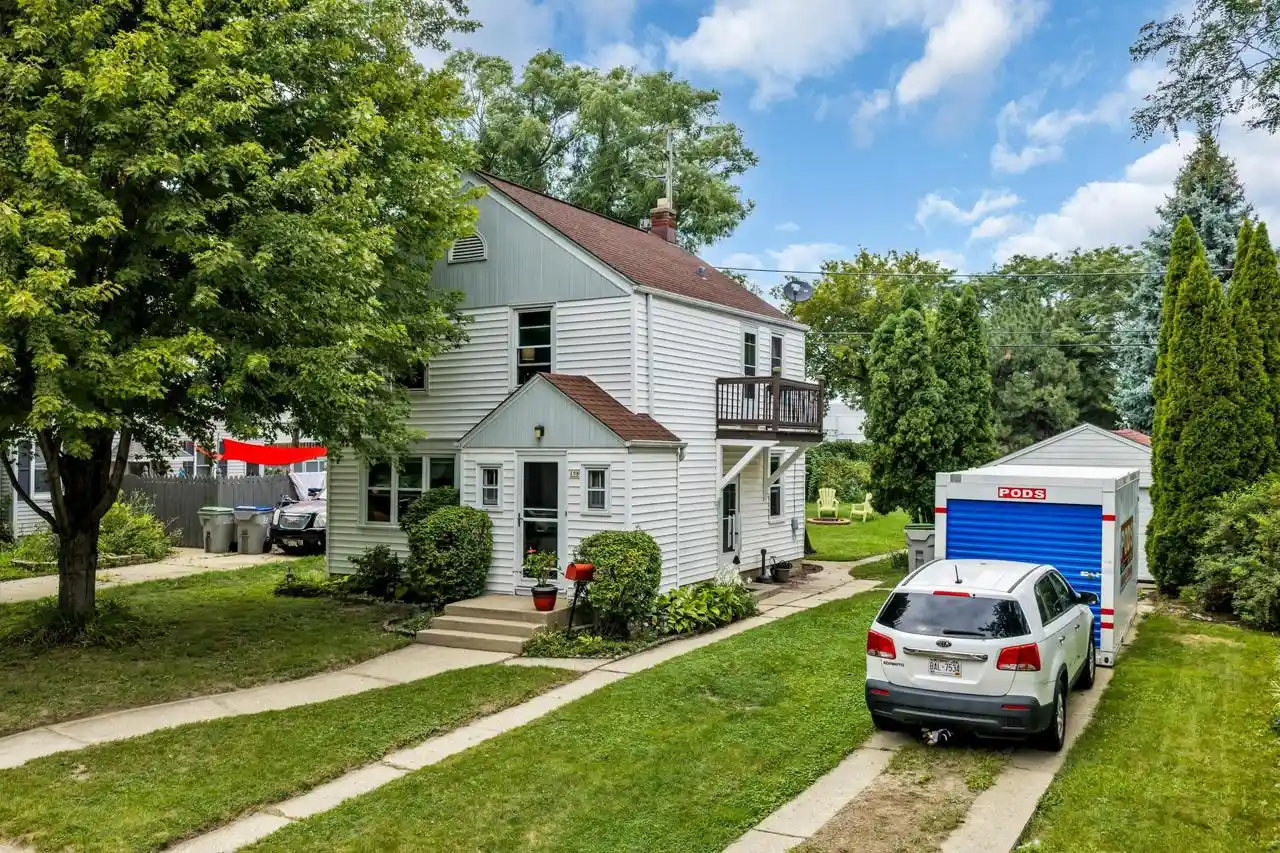 Photo 1 of Single family home for sale at 198 E Gauer Cir, Milwaukee, WI 53207 | MLS# 1979830 | Listing updated on 2026-09-17