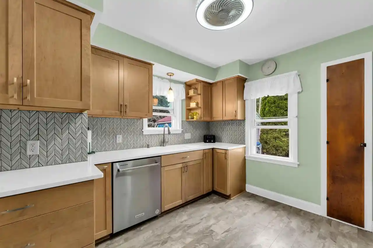 Photo 3 of Single family home for sale at 198 E Gauer Cir, Milwaukee, WI 53207 | MLS# 1979830 | Listing updated on 2026-09-17