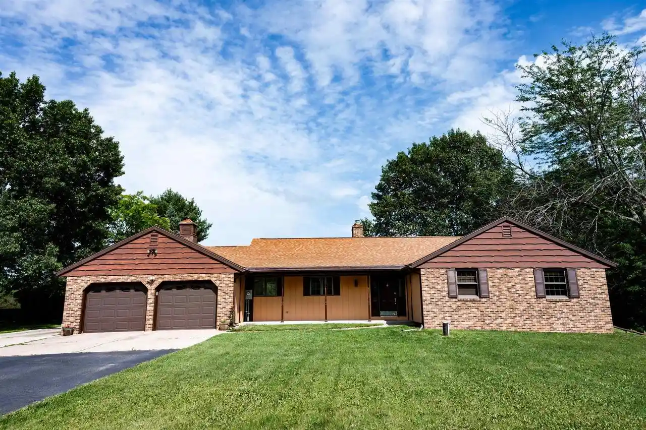 Single family home for sale at N5640 Fairway Dr, New London, WI 54961 | MLS# 50332382