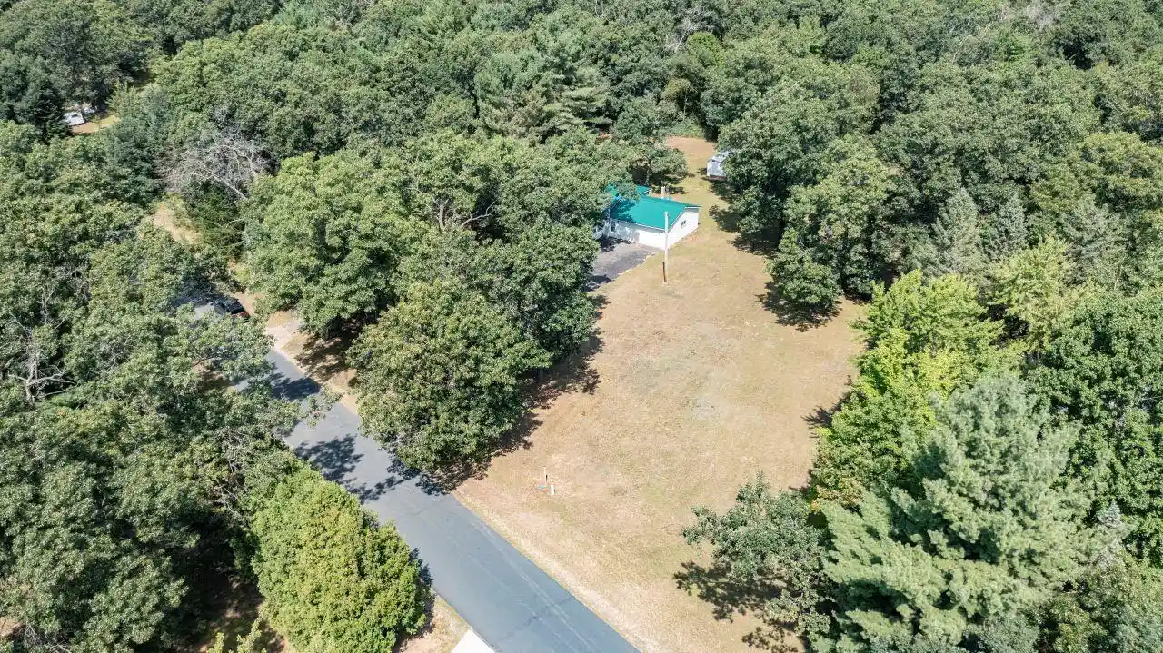 Photo 2 of Single family home for sale at 9078 Boelter Lake Dr, Almond, WI 54909 | MLS# 50332329 | Listing updated on 2026-09-22