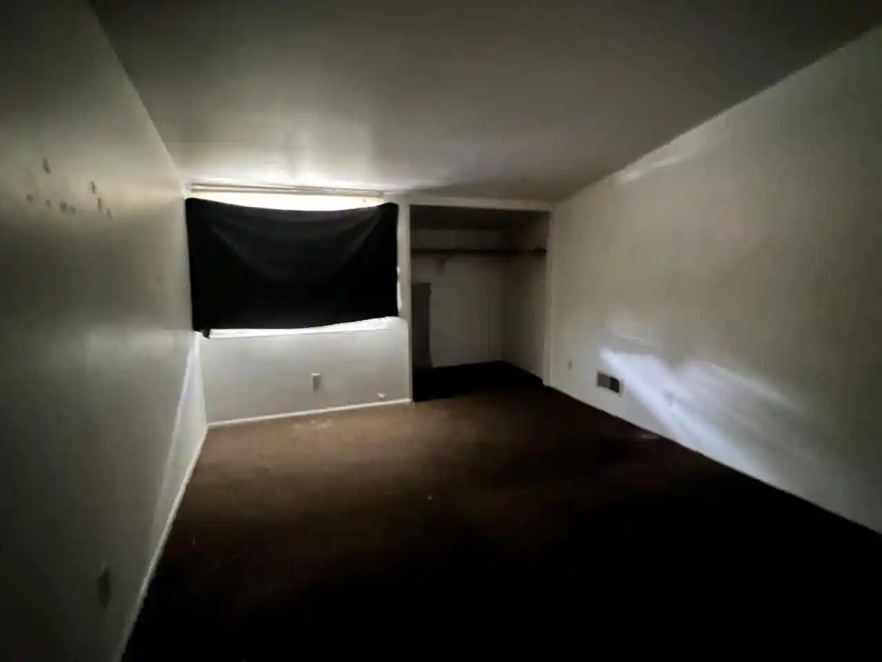 Listing Photo 5 - Condo for sale in building located at 8931 N Swan Rd, Milwaukee, WI 53224 - Unit #F