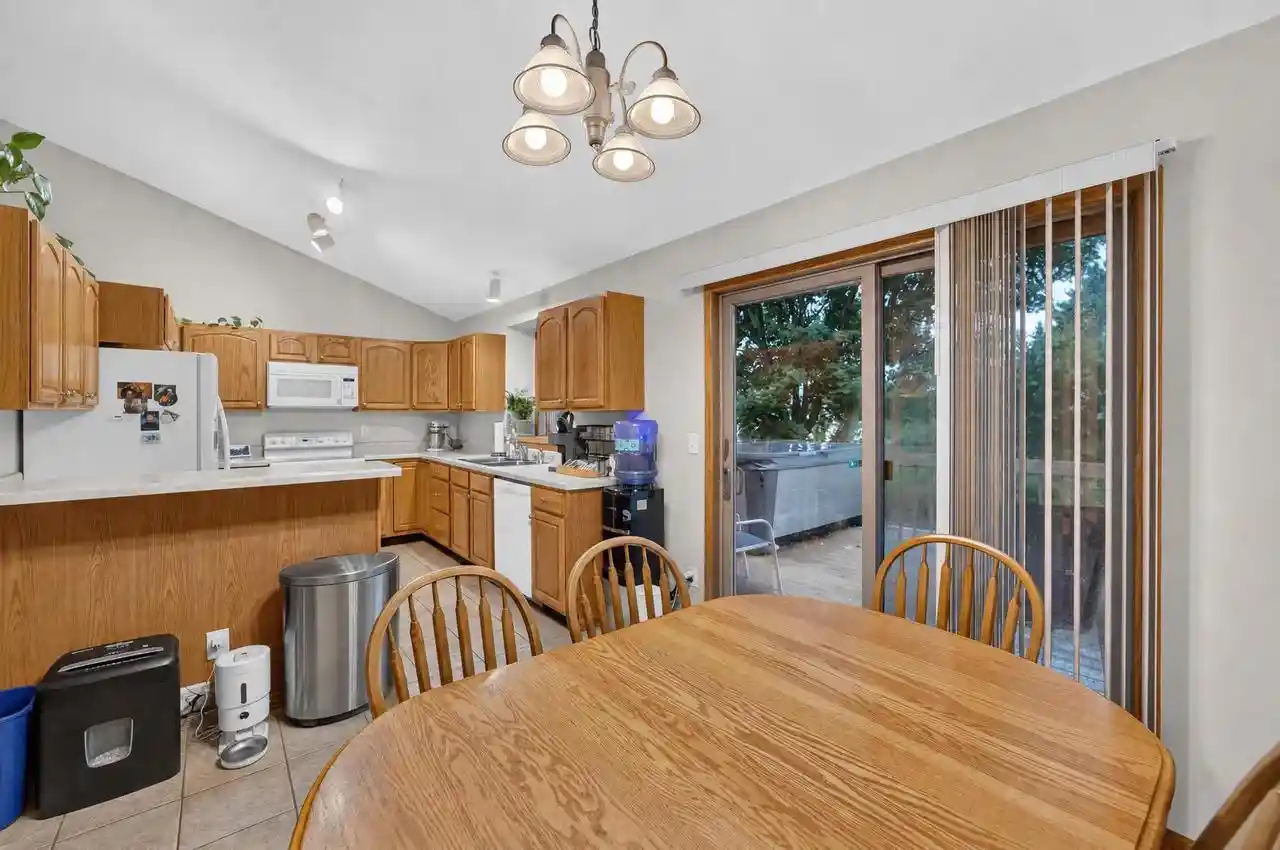 Photo 3 of Single family home for sale at 5904 Red Oak Trl, Mcfarland, WI 53558 | MLS# 2032310 | Listing updated on 2026-09-09