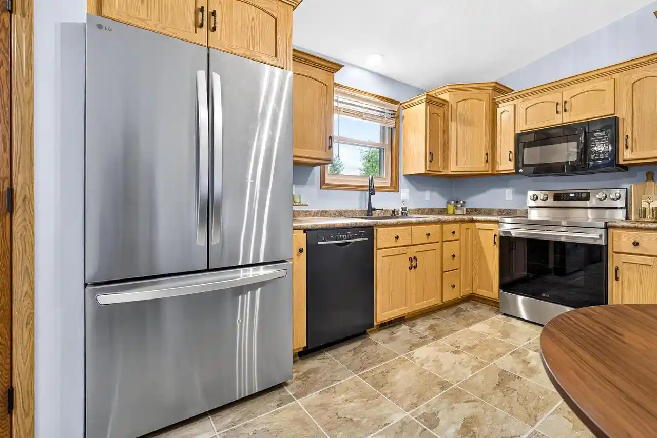 Photo 2 of Single family home for sale at 1378 Inverness Ln, Neenah, WI 54956 | MLS# 50332394 | Listing updated on 2026-09-13