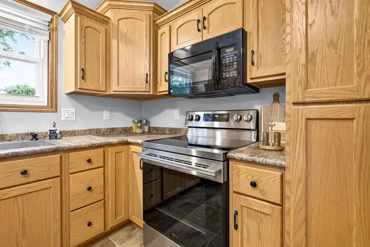 Photo 3 of Single family home for sale at 1378 Inverness Ln, Neenah, WI 54956 | MLS# 50332394 | Listing updated on 2026-09-13