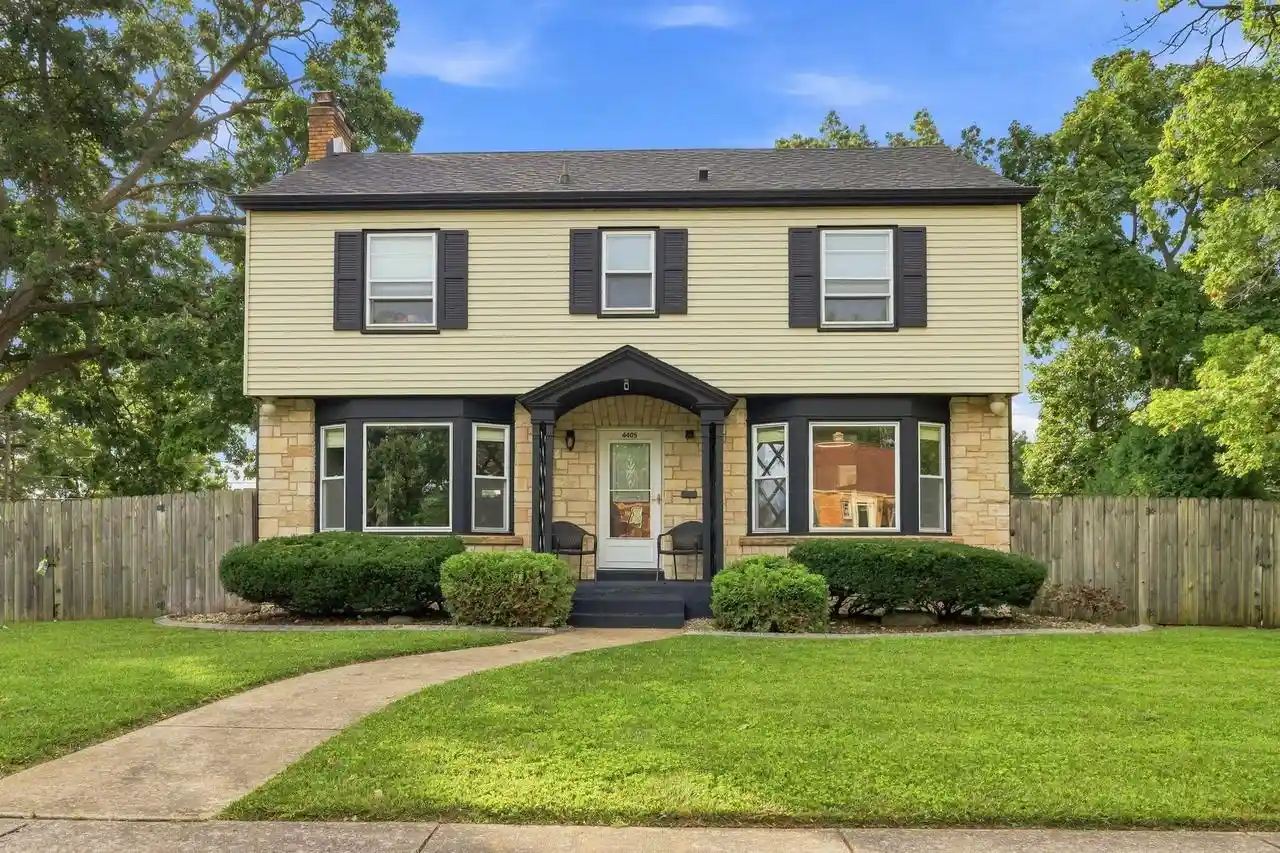Photo 1 of Single family home for sale at 4405 Harding Rd, Kenosha, WI 53142 | MLS# 1979839 | Listing updated on 2026-09-23