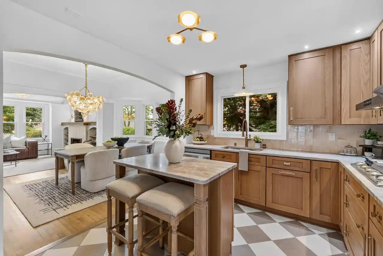 Photo 3 of Single family home for sale at 4015 N Stowell Ave, Milwaukee, WI 53211 | MLS# 1979845 | Listing updated on 2026-09-13