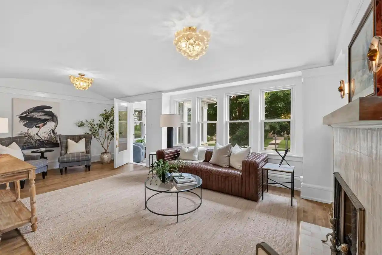 Photo 4 of Single family home for sale at 4015 N Stowell Ave, Milwaukee, WI 53211 | MLS# 1979845 | Listing updated on 2026-09-13