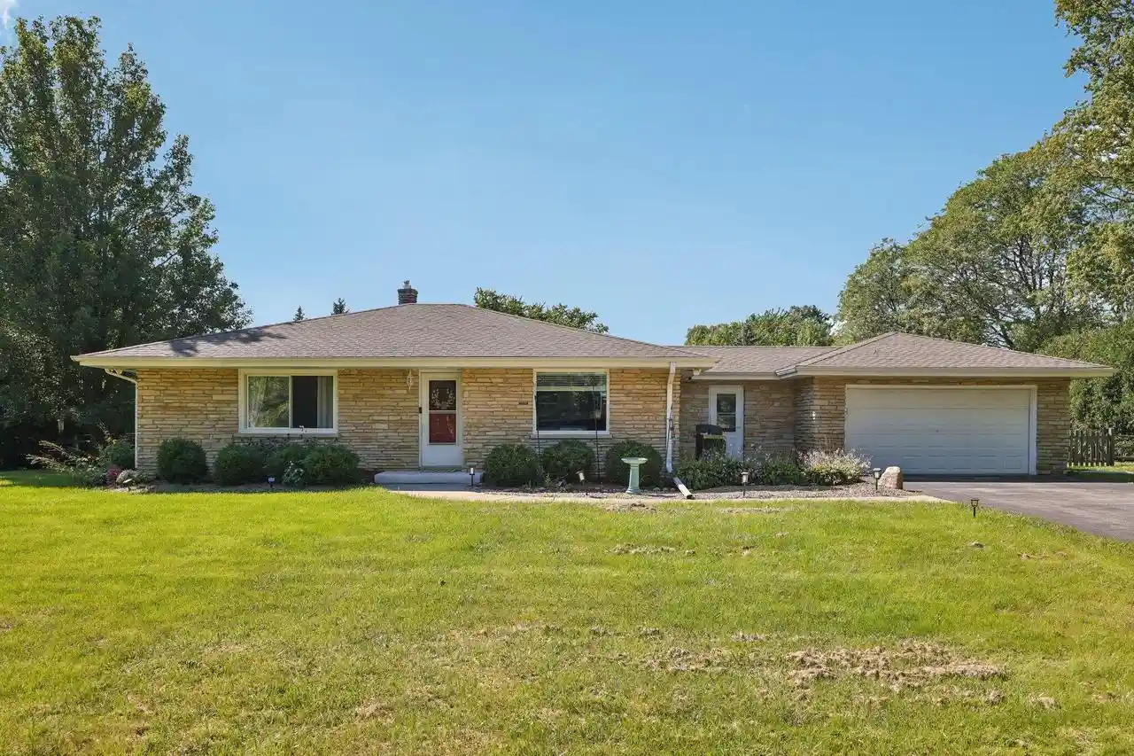 Single family home for sale at 10043 N Greenview Dr, Mequon, WI 53092 | MLS# 1979846