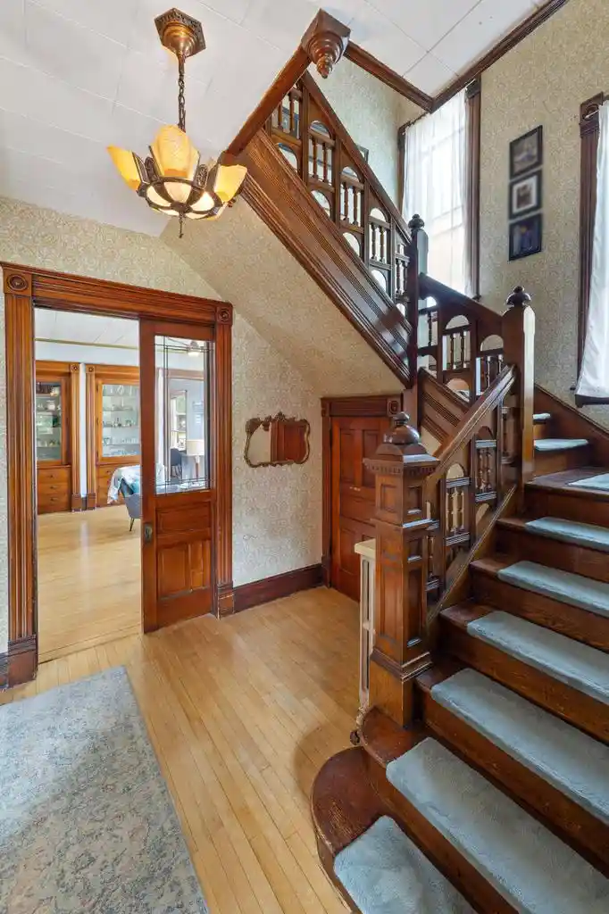 Photo 4 of Single family home for sale at 702 5th Avenue S, La Crosse, WI 54601 | MLS# 1979844 | Listing updated on 2026-09-15