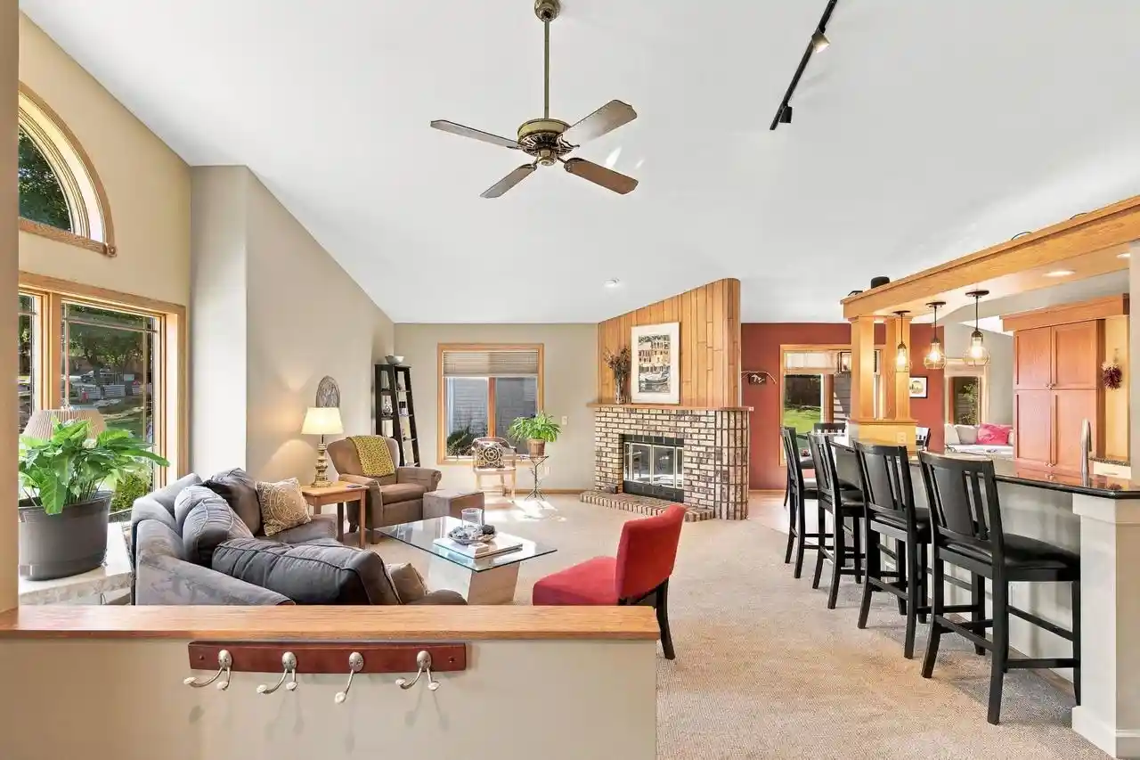 Photo 1 of Single family home for sale at 10 Apple Hl Cir, Madison, WI 53717 | MLS# 2032313 | Listing updated on 2026-09-15